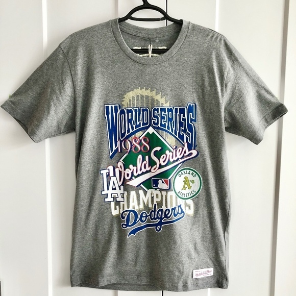 Mitchell & Ness, T Shirt, 1988, World Series Champions, LA Dodgers Size Med, NEW - Picture 1 of 8